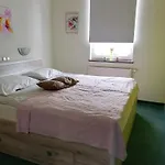 Julija بليد
