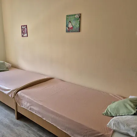 Apartament Julija